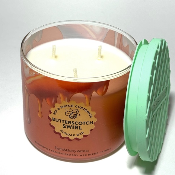 BUTTERSCOTCH SWIRL 3 Wick Candle - Picture 2 of 3